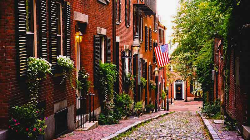 Beacon Hill street in Boston, a popular stop on a private limo tour
